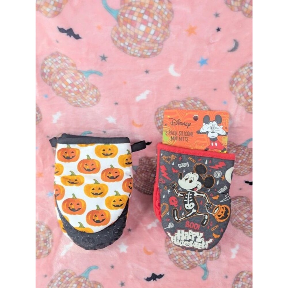 Halloween silicone mitts,cookie cutter and bag clips